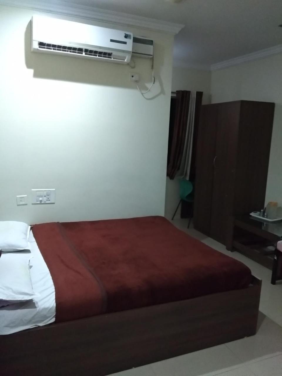 Sai Tirumala Residency Tirupati Ngoại thất bức ảnh